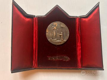 Medaglia devozionale d'epoca
