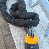 ferma ruota e catena