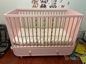 Culla ikea in legno rosa e materasso