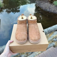 Stivali da donna UGG Ultra Mini Chestnut EU 39