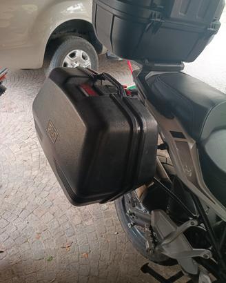 Borse laterali GIVI MONOLO K 30L