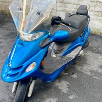 Kymco Dink 200