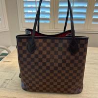 Borsa Neverfull di Louis Vuitton