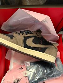 Nike nuove in box mod. Travis Scott Moka