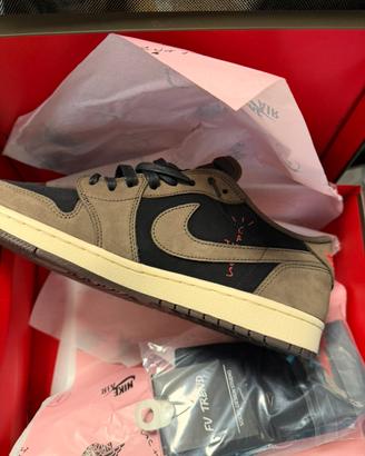 Nike nuove in box mod. Travis Scott Moka