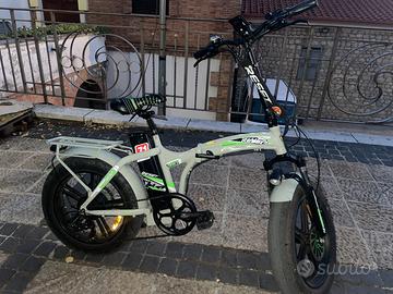 Bicicletta elettrica Reset 750 watt 48v anno 2025