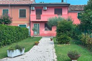 VILLA A SCHIERA A MOGLIANO VENETO