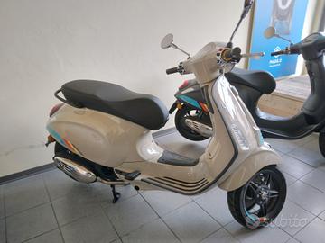 Vespa Primavera 50 s, km0, 2025, Beige