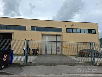 Vendita capannone industriale