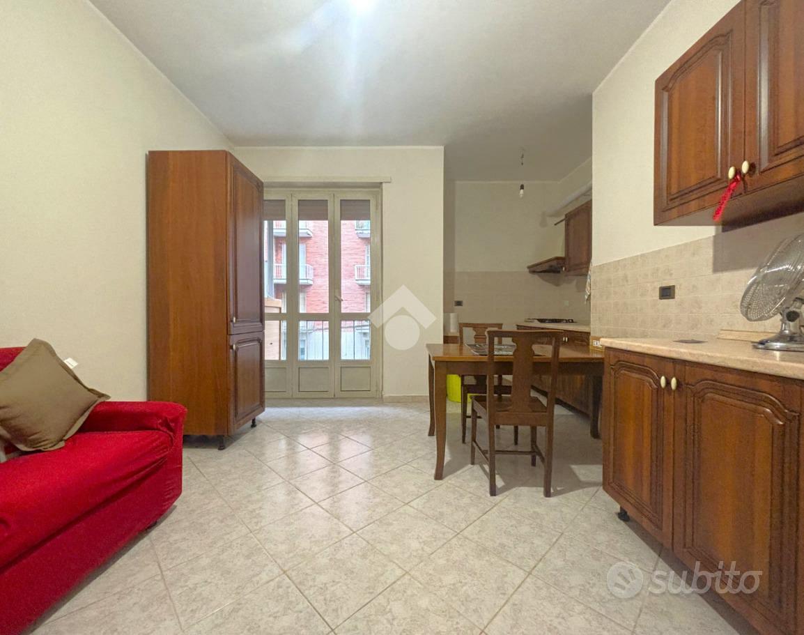 2 LOCALI A CHIVASSO - Vista 2