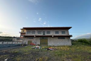 Capannone in contrada Pozzillo