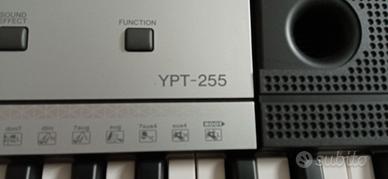 PIANOLA YAMAHA YPT-255