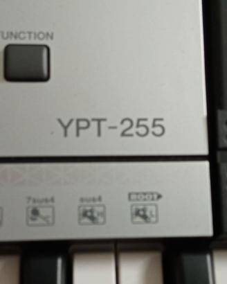 PIANOLA YAMAHA YPT-255