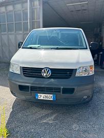 Volkswagen Transporter 2.5 TDI/130CV PL-TM Furgone