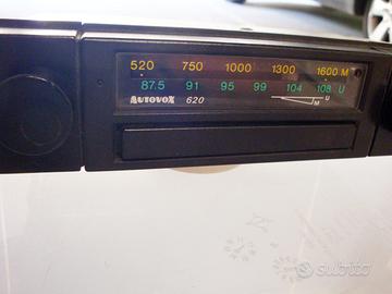 Autoradio Autovox 620 Isotta AMFM 70-80 Auto Epoca