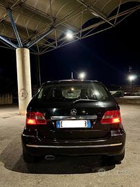 Mercedes Classe B 180