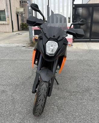 KTM 990 Supermoto T