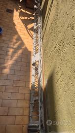 Traliccio telescopico TRIANGOLARE 10 metri 3 sez