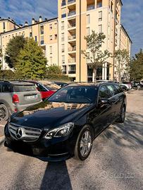 MERCEDES E 220 4 MATIC