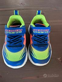 Skechers bimbo numero 22