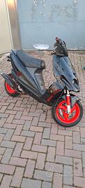 Malaguti phantom f12- 50 cc a liquido