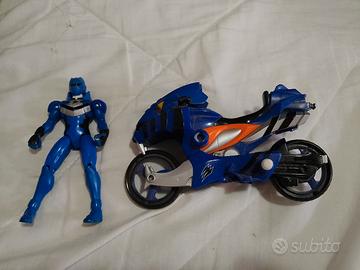 Power ranger blu con moto