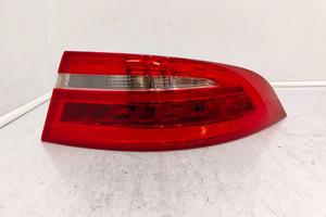 Faro fanale stop posteriore dx jaguar xe x760 2015