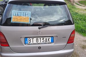 Si vende auto Mercedes classe A 170 CDI con cambio