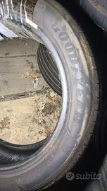 4 Gomme Goodyear EfficientGrip 205/50 R17 93V