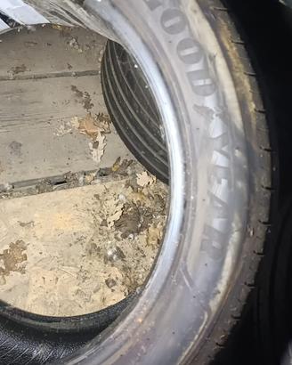 4 Gomme Goodyear EfficientGrip 205/50 R17 93V