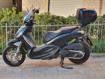 Piaggio Beverly Tourer 350