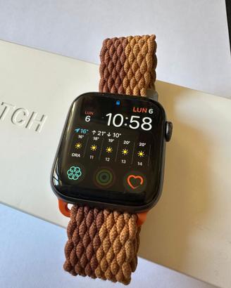 Apple Watch Series 6 (44mm, GPS) colore Space Gray
