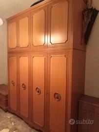 Armadio in legno