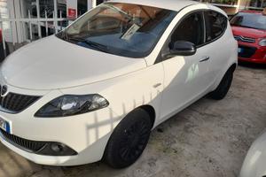 Lancia Ypsilon 1.0 FireFly 5 porte S&S Hybrid Ecoc