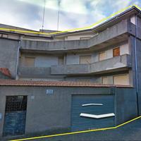 Casa indipendente: 3 livelli, cantina & parcheggio