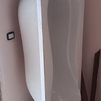 vasca da bagno e sanitari 