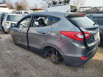 Ricambi usati hyundai IX 35 1.7 crdi del 2013