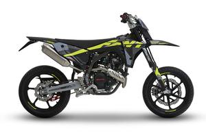 Fantic moto 125cc Motard  Stealth