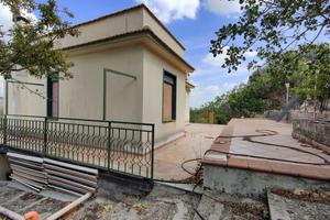 Villetta di 120 mq più un corpo indipendente