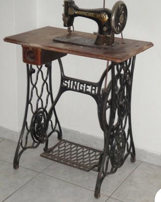 Macchina da cucire Singer inizi 900