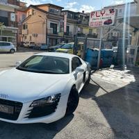 Audi R8 4.2 V8 FSI quattro R tronic