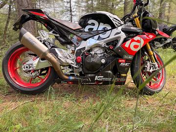 Aprilia  Tuono v4 Factory