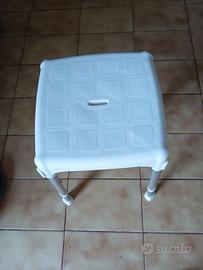 Sgabello bagno