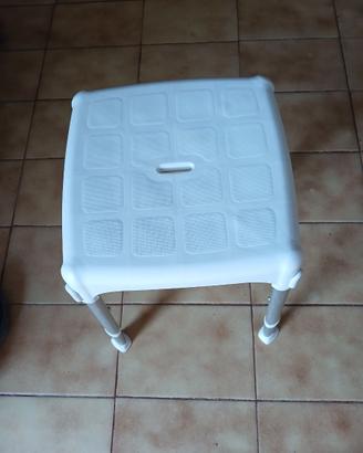 Sgabello bagno