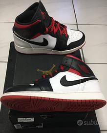 Air Jordan One Mid scarpe