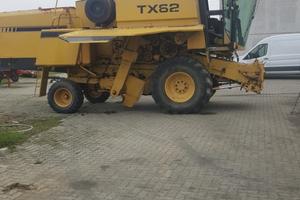 Mietitrebbia trebbia new holland tx 62 tx62
