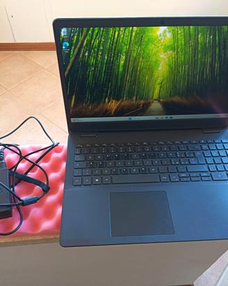 DELL 15,6" FHD 8/256GB MVMe i3-11th Win11 25H2