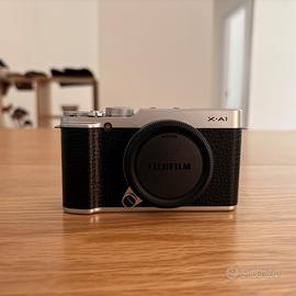 Fotocamera digitale mirrorless Fujifilm X-A1 corpo
