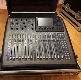 Mixer Digitale  - Behringer X32 Compact con Case