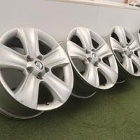 Cerchi in lega Skoda Karoq Octavia Scout Yeti 17